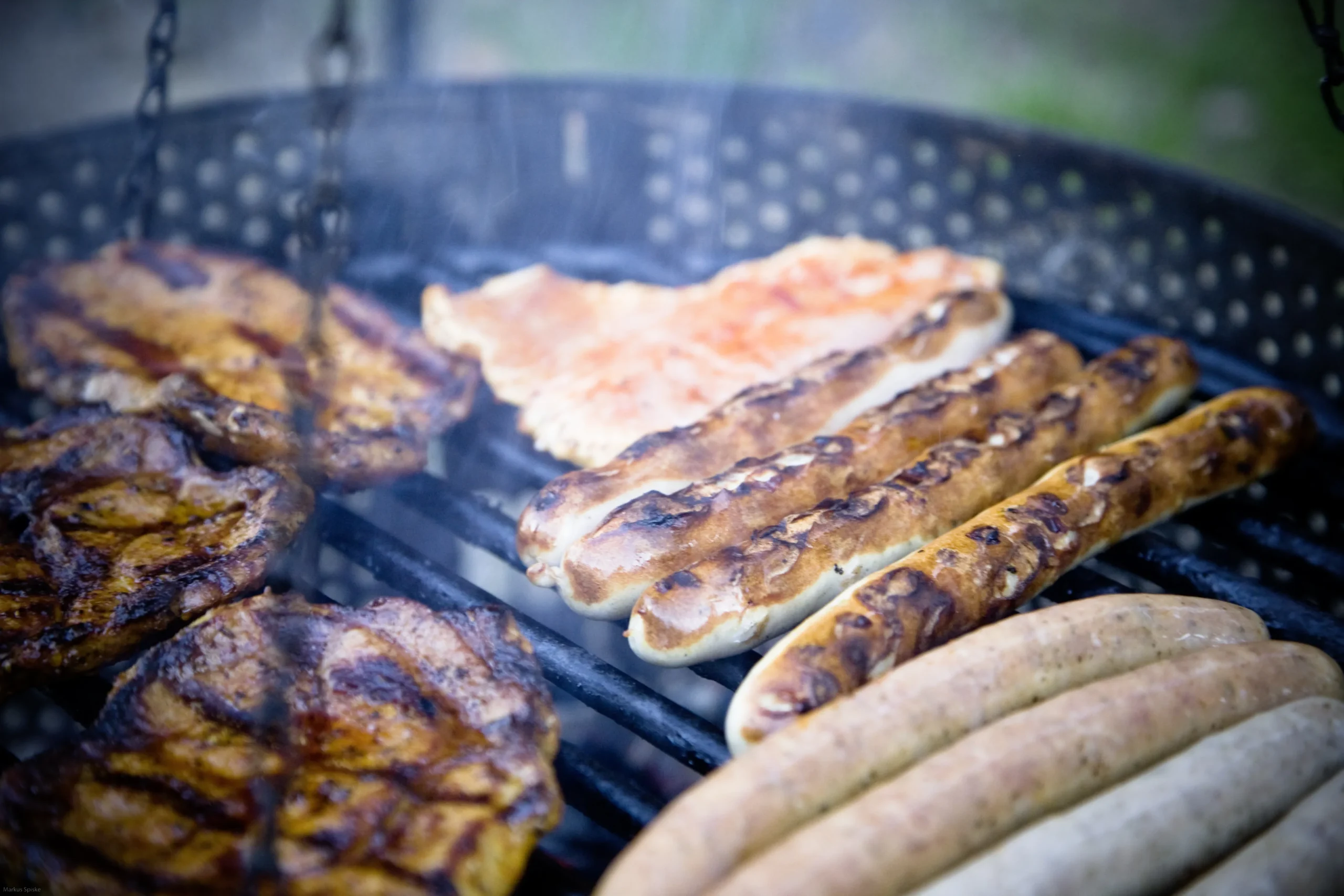 Green Wood for Smoking Meat: Benefits, Risks, and Tips